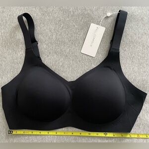 Comfelie NWT Women’s Size 3XL Black Bra